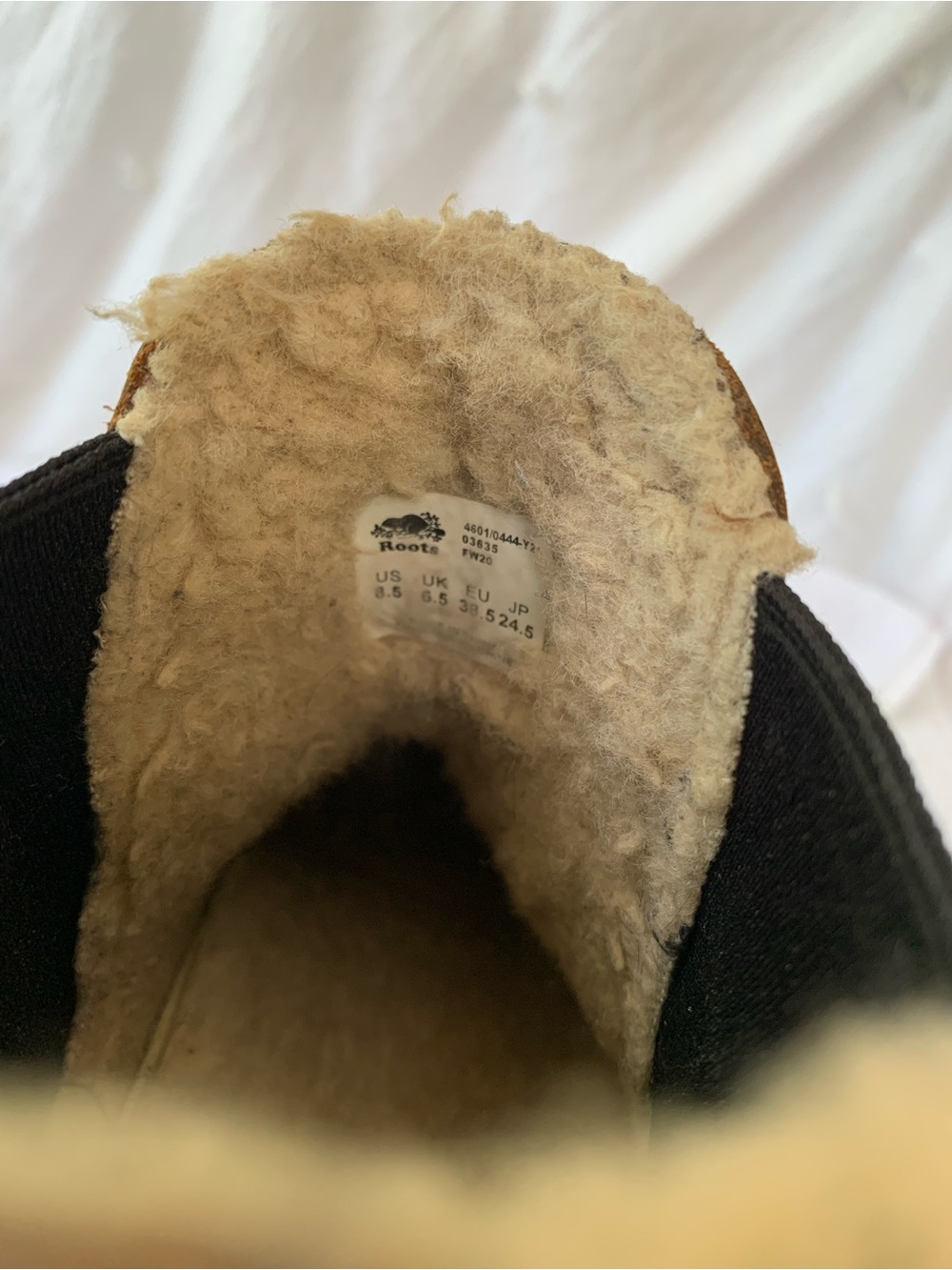 Roots Shearling-Lined Winter Chelsea Lug Sole Boots, Sz 8.5 - Picture 10 of 16